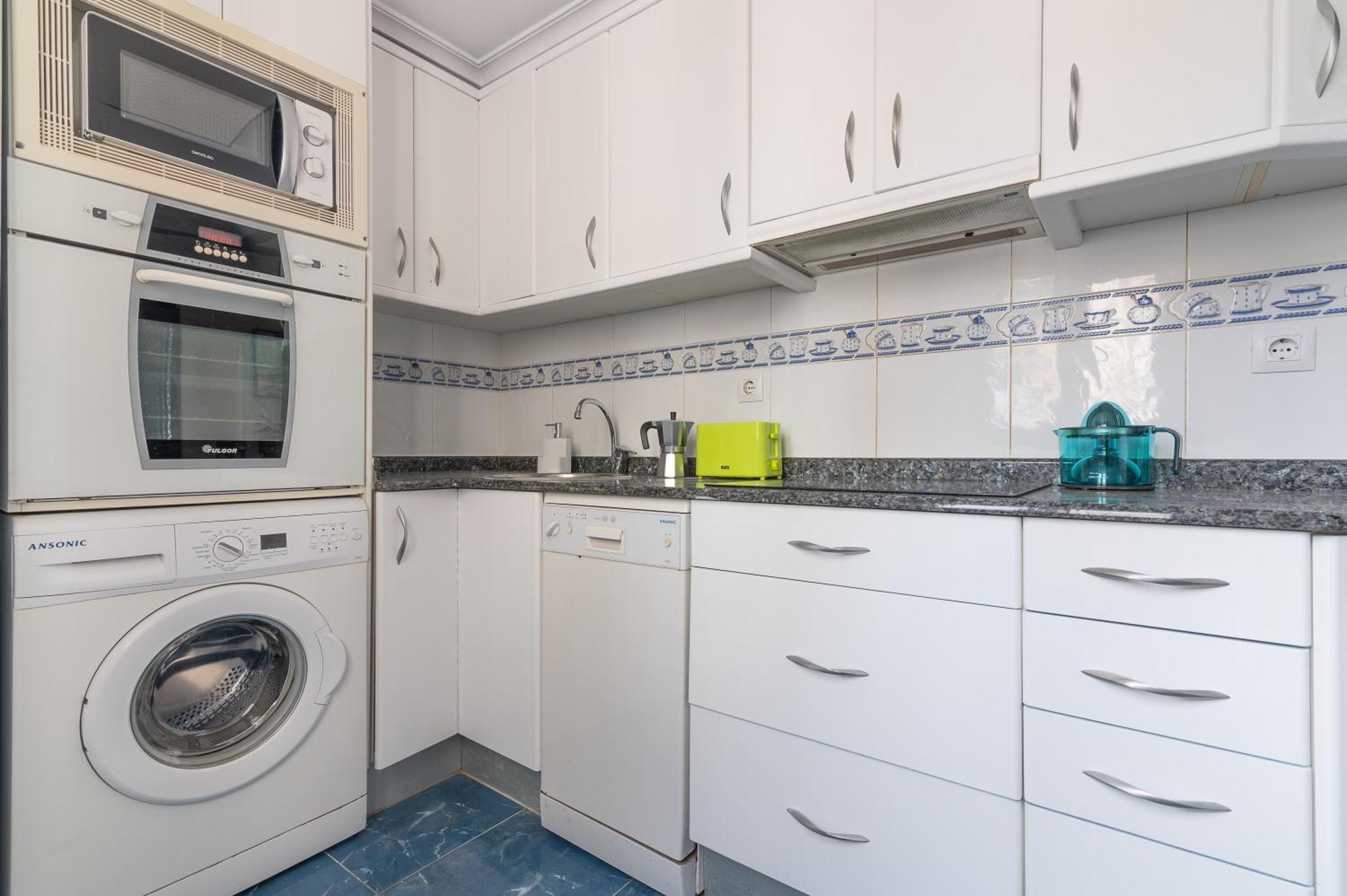 Апартаменты Moderno Apartamento En El Centro De Сантандер Экстерьер фото