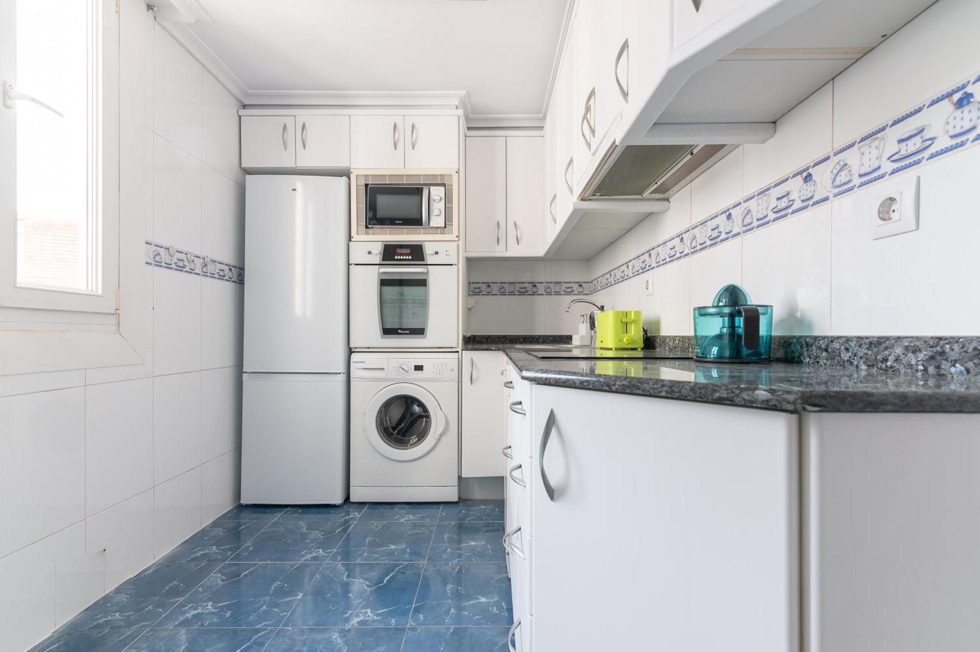 Апартаменты Moderno Apartamento En El Centro De Сантандер Экстерьер фото